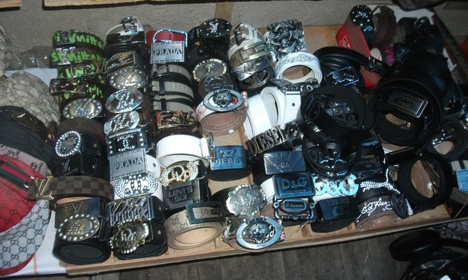 2010-11-2-134padelky opasků.jpg